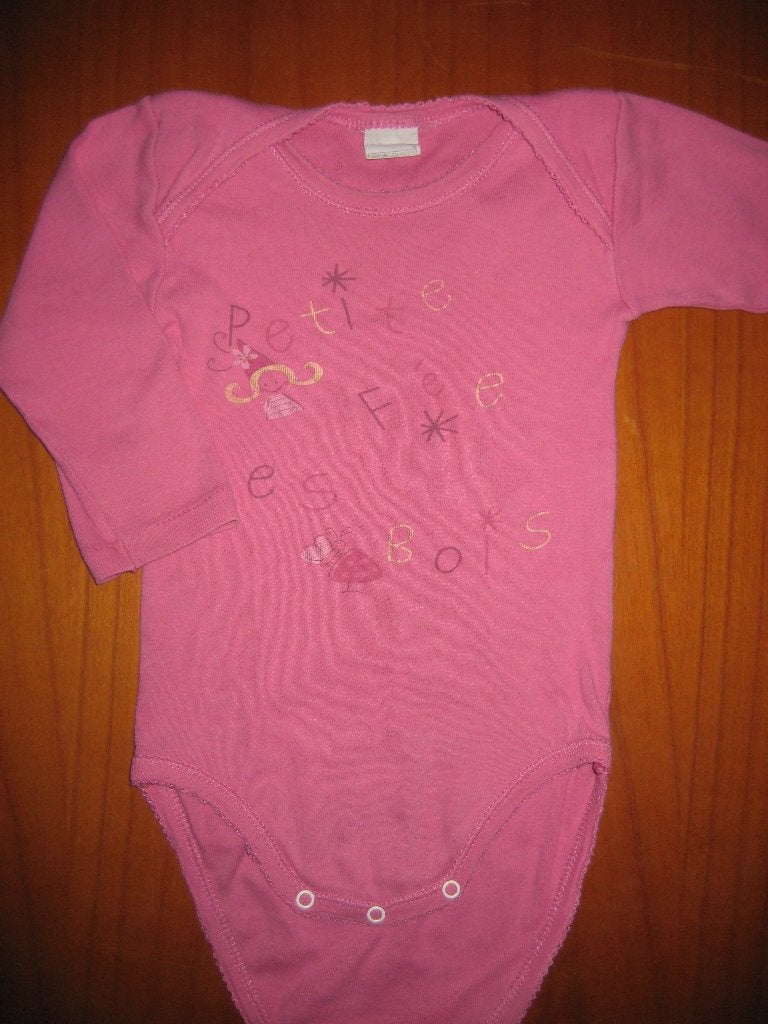 Roze body, 81cm/18m, Tout Simplement, lange mouwen, Ophalen of Verzenden, Zo goed als nieuw, Meisje, Nacht- of Onderkleding
