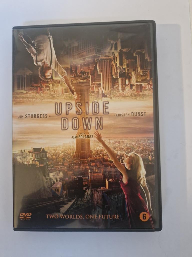 Upside Down DVD - Romantische Sci-Fi met Jim Sturgess, Vanaf 6 jaar, Ophalen of Verzenden, Zo goed als nieuw, Science Fiction