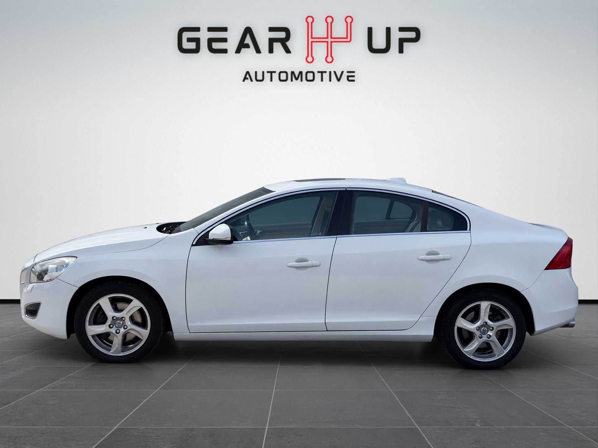 Volvo S60 2.5T CLIMA|CRUISE|LEER|STOELVERW|SCHUIFDAK|TREKHAA, Auto's, Euro 5, Gebruikt, S60, Leder