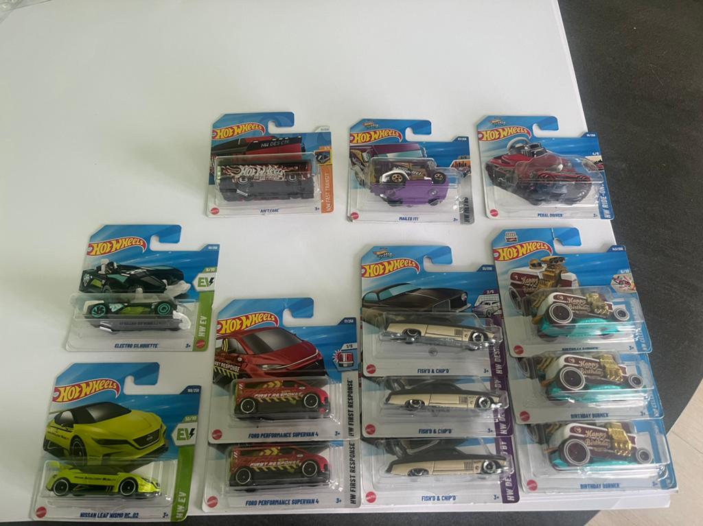 13 hotwheels treasure hunt, Kinderen en Baby's, Speelgoed | Speelgoedvoertuigen, Ophalen, Zo goed als nieuw