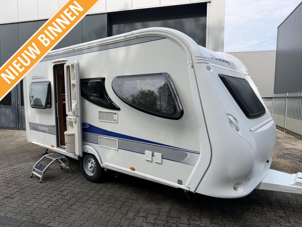Hobby La Vita 455 UF INCL. MOVER - ACCUPAKKET!, Rondzit, Hobby, Bedrijf, 4 tot 5 meter