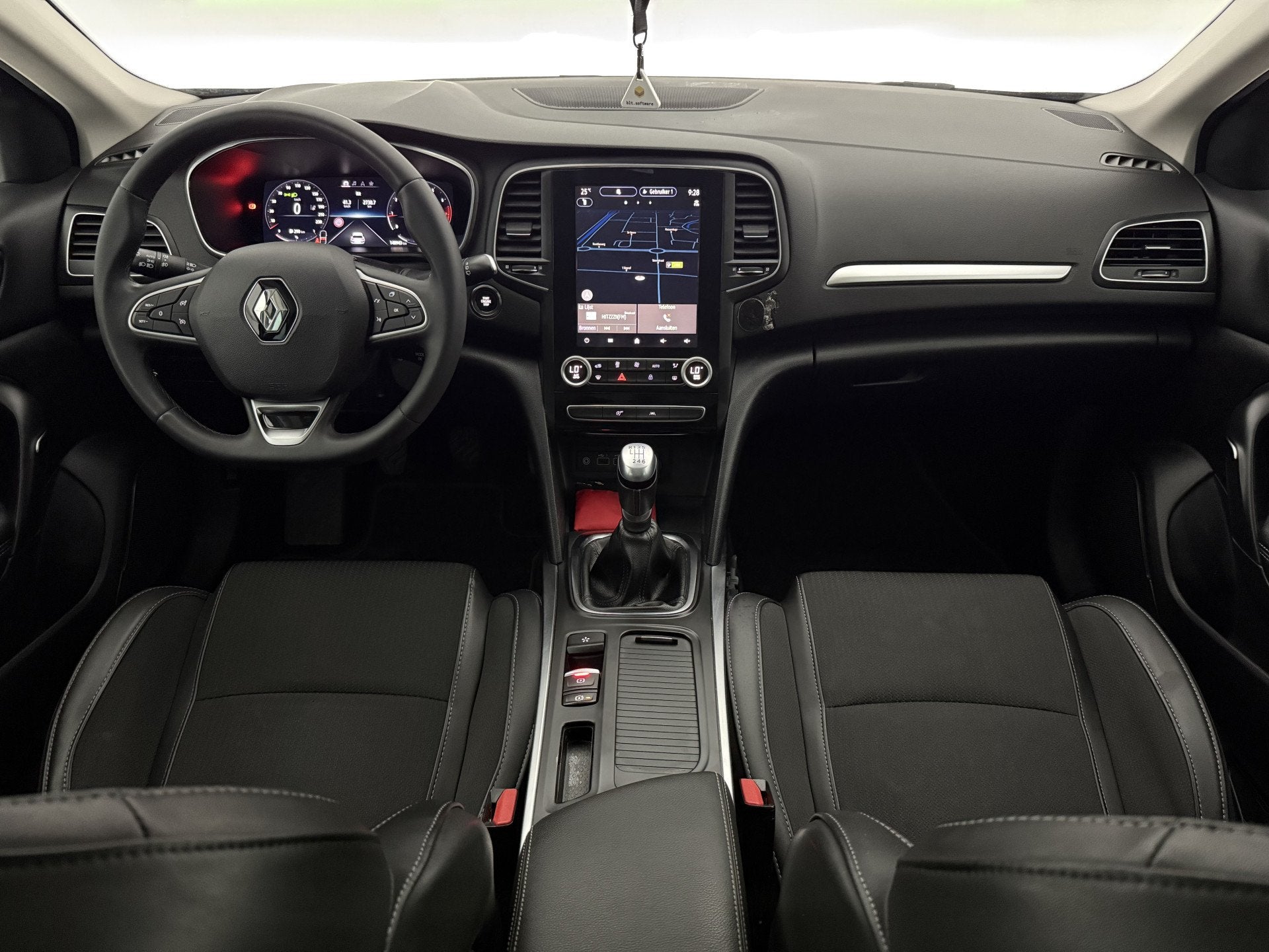 Renault Mégane 1.3 TCe Estate | Sfeer | Virtual | Cruise |, Voorwielaandrijving, Gebruikt, Euro 6, 4 cilinders