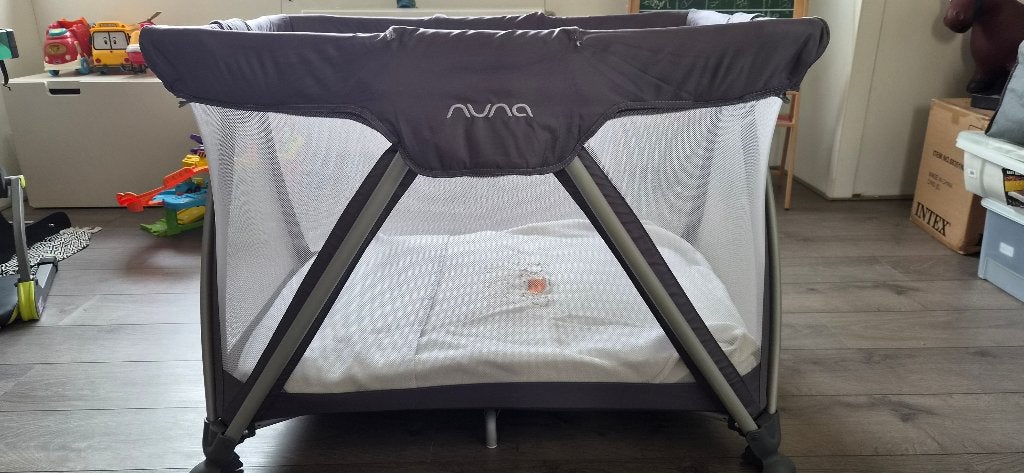 Nuna Reisbedje, Ophalen, Gebruikt, Reisbedje