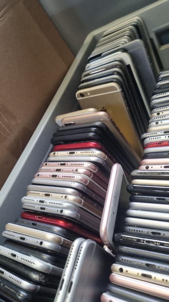 Gezocht partijen samsung telefoon, 32 GB, Ophalen of Verzenden, Zwart