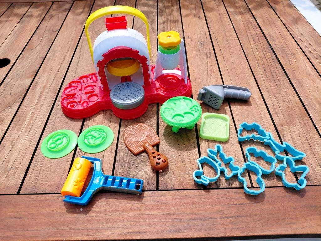 Play-Doh klei oven speelset met accessoires, Ophalen of Verzenden, Gebruikt, Jongen of Meisje