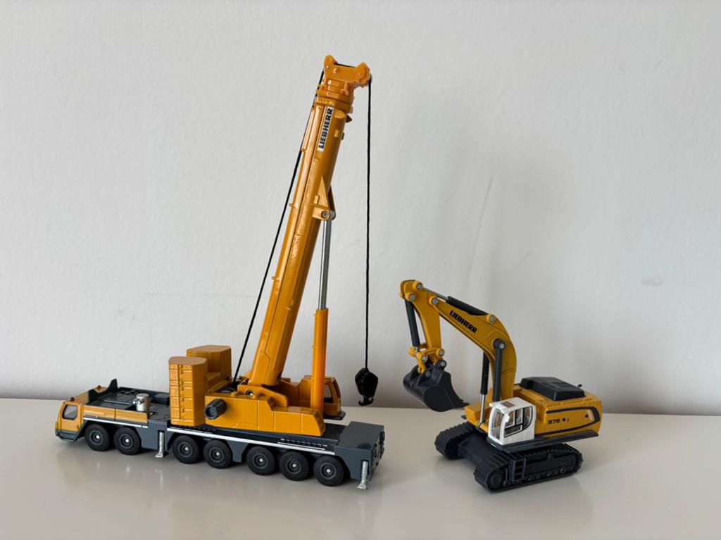 Siku graafmachine 978 en Siku kraan Liebherr, Ophalen, Zo goed als nieuw, Jongen of Meisje