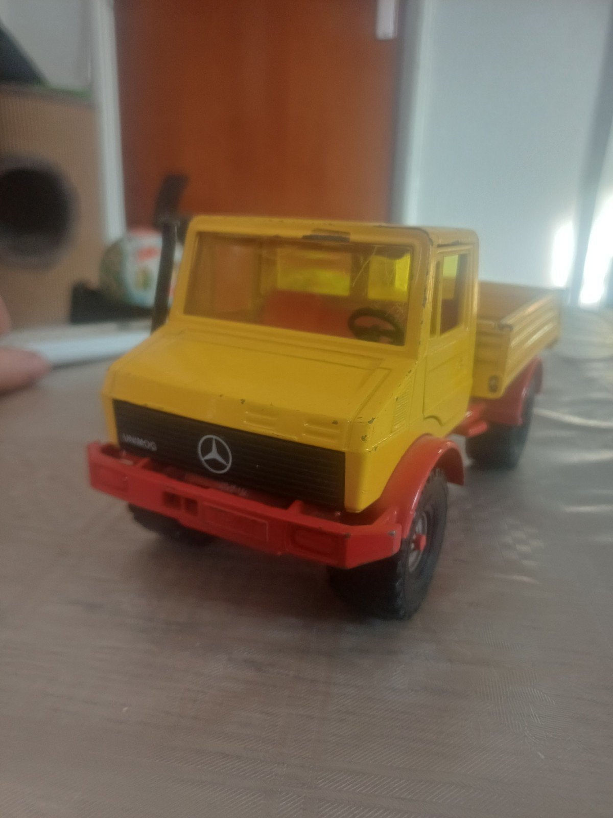 Mercedes-Benz Unimog model 1:32 - Past bij Siku, Ophalen of Verzenden, Gebruikt, Tractor of Landbouw, SIKU