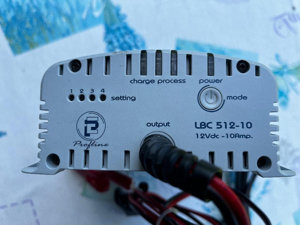 Xenteq (Profline) LBC 512-10 Acculader/omvormer, Ophalen, Gebruikt