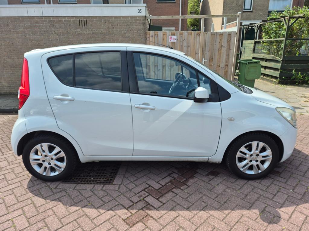 Opel Agila 1.2 16V 69KW 2011 Wit apk juli 2027!!, Auto's, Voorwielaandrijving, 40 €/maand, 4 cilinders, 965 kg