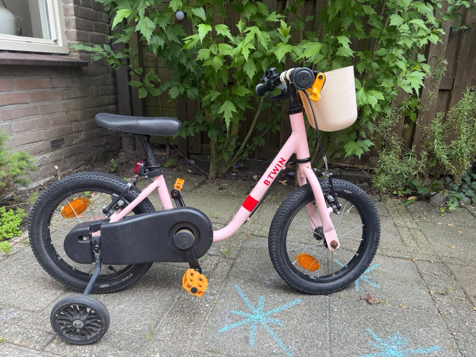 Roze kinderfiets, Ophalen of Verzenden, Zo goed als nieuw, Minder dan 16 inch, Zijwieltjes
