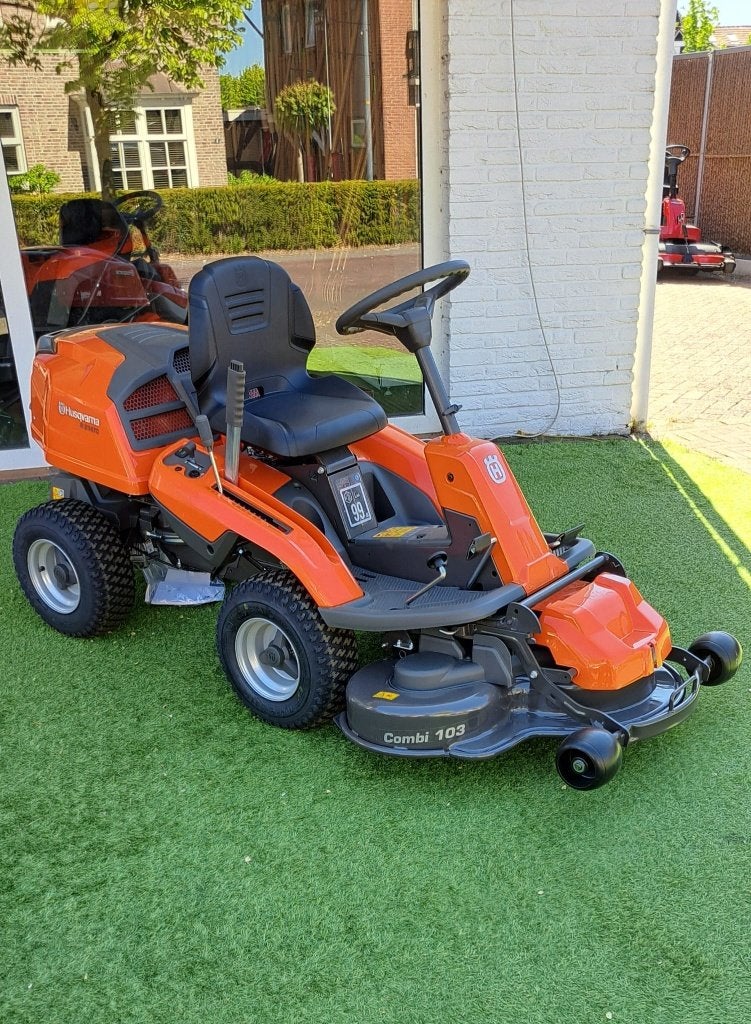 Husqvarna Rider R 214TC Showroommodel - Scherpe Prijs!, Tuin en Terras, Zitmaaiers, Mulchfunctie, Ophalen of Verzenden, Zo goed als nieuw