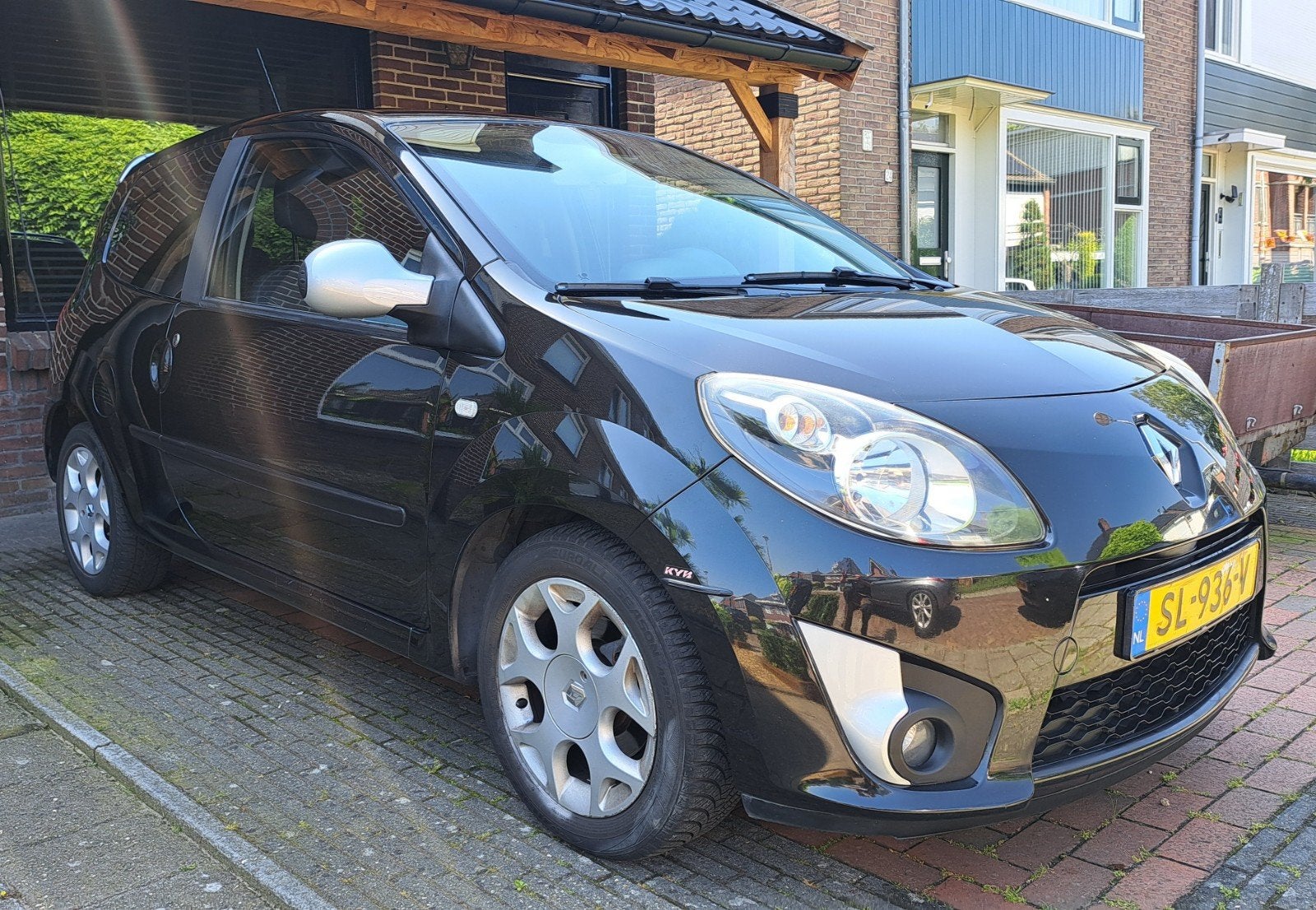 Renault twingo 1.2 TCE GT zwart metallic bj 2007 nieuwe APK, Auto's, Voorwielaandrijving, 40 €/maand, Zwart, 4 cilinders