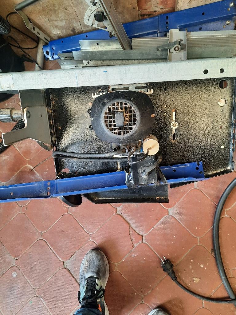 Zaagtafel, Ophalen, Gebruikt