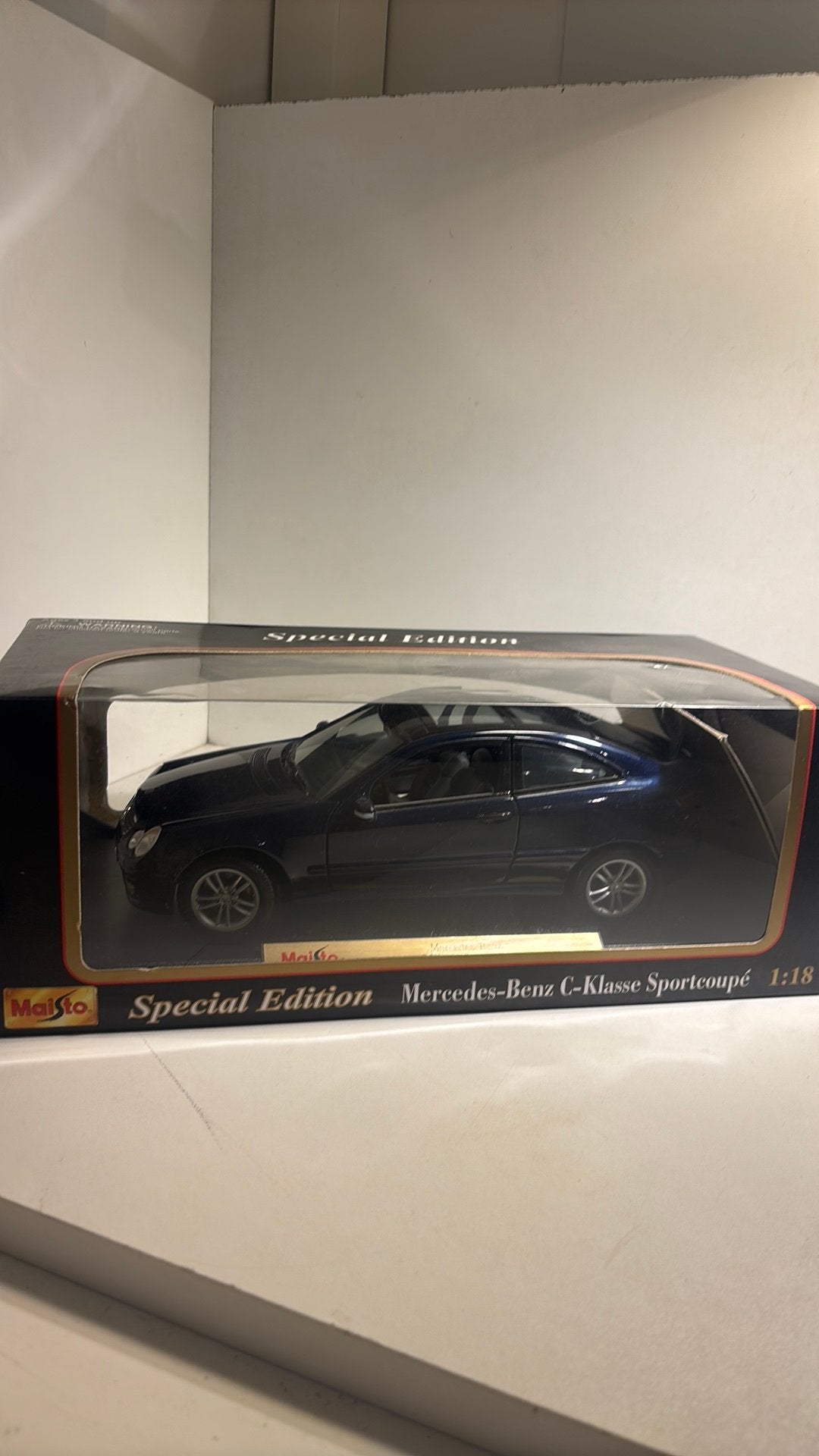 Mercedes benz c- klasse sportcoupe maisto 1.18, Hobby en Vrije tijd, Maisto, Ophalen of Verzenden, A, A