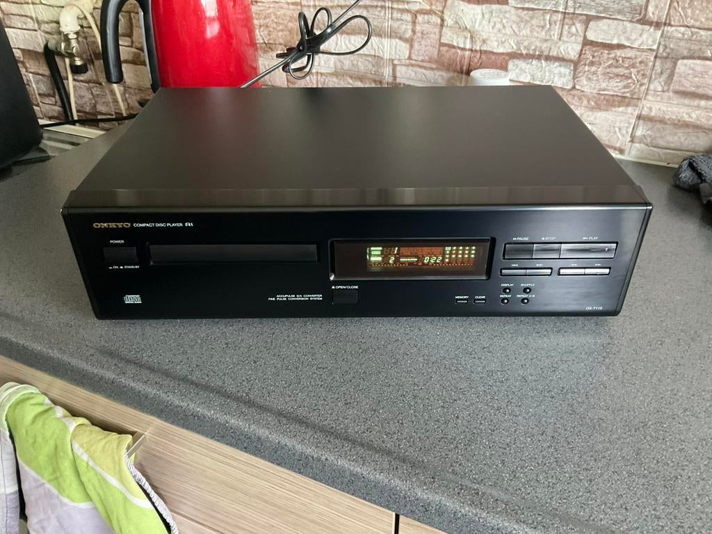 Onkyo DX-7110 vintage CD Speler.  Lees info, Ophalen, Overige merken