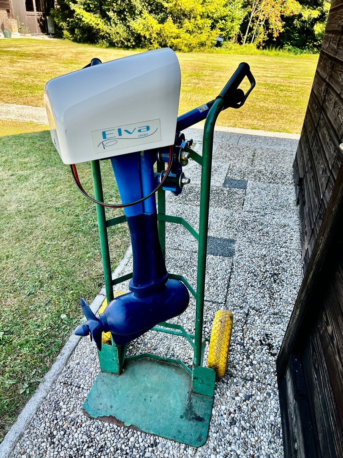 Elva Electromotor Buitenboord 24V met Acculader en 2 Accu's, Ophalen, Gebruikt, Motor en Techniek, Motorboot