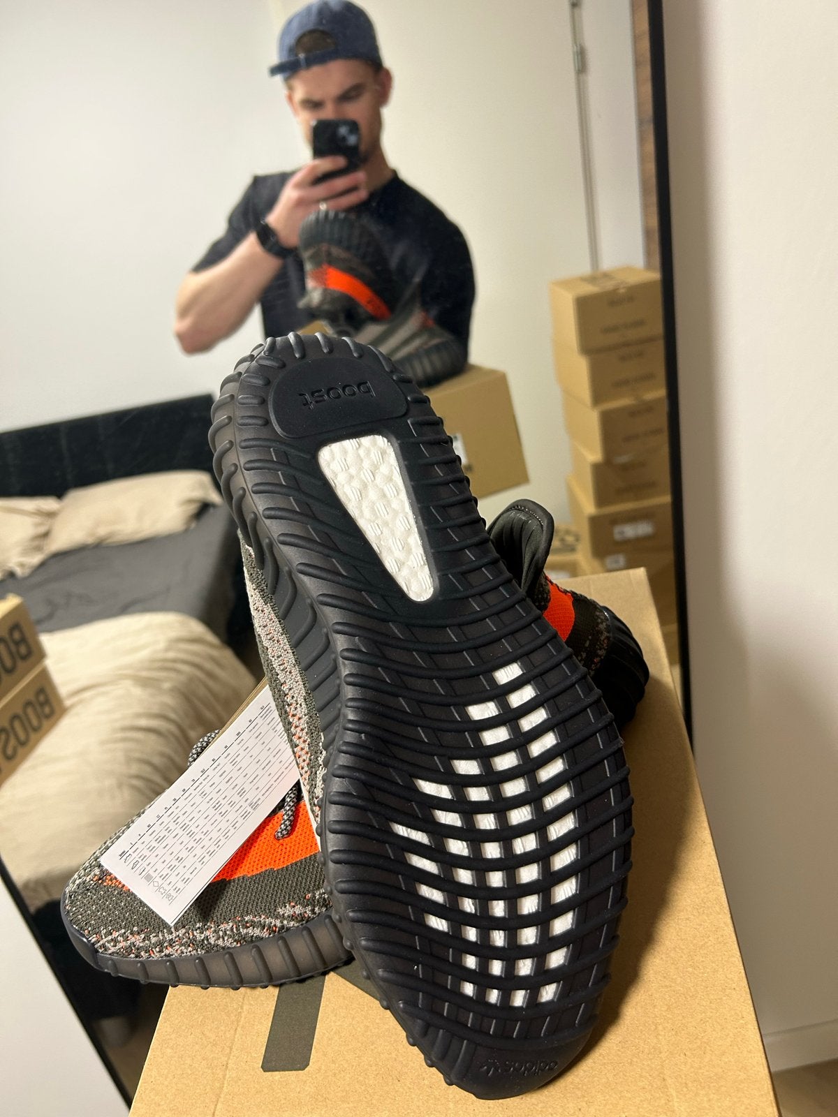 Adidas Yeezy Boost 350 V2 Beluga Reflective, Ophalen of Verzenden, Nieuw, Overige kleuren, Sneakers of Gympen