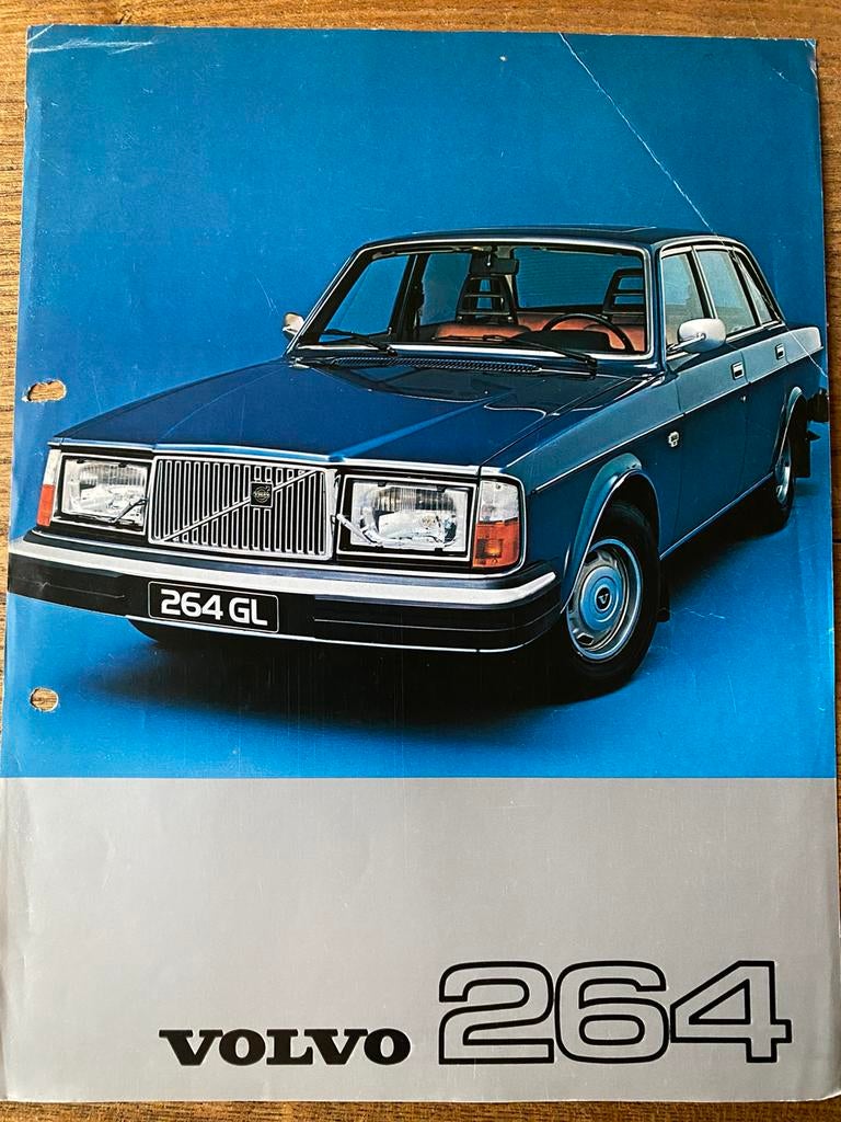 VOLVO 264 - 1977 oldtimer Autofolder, Verzenden, Gelezen, Volvo