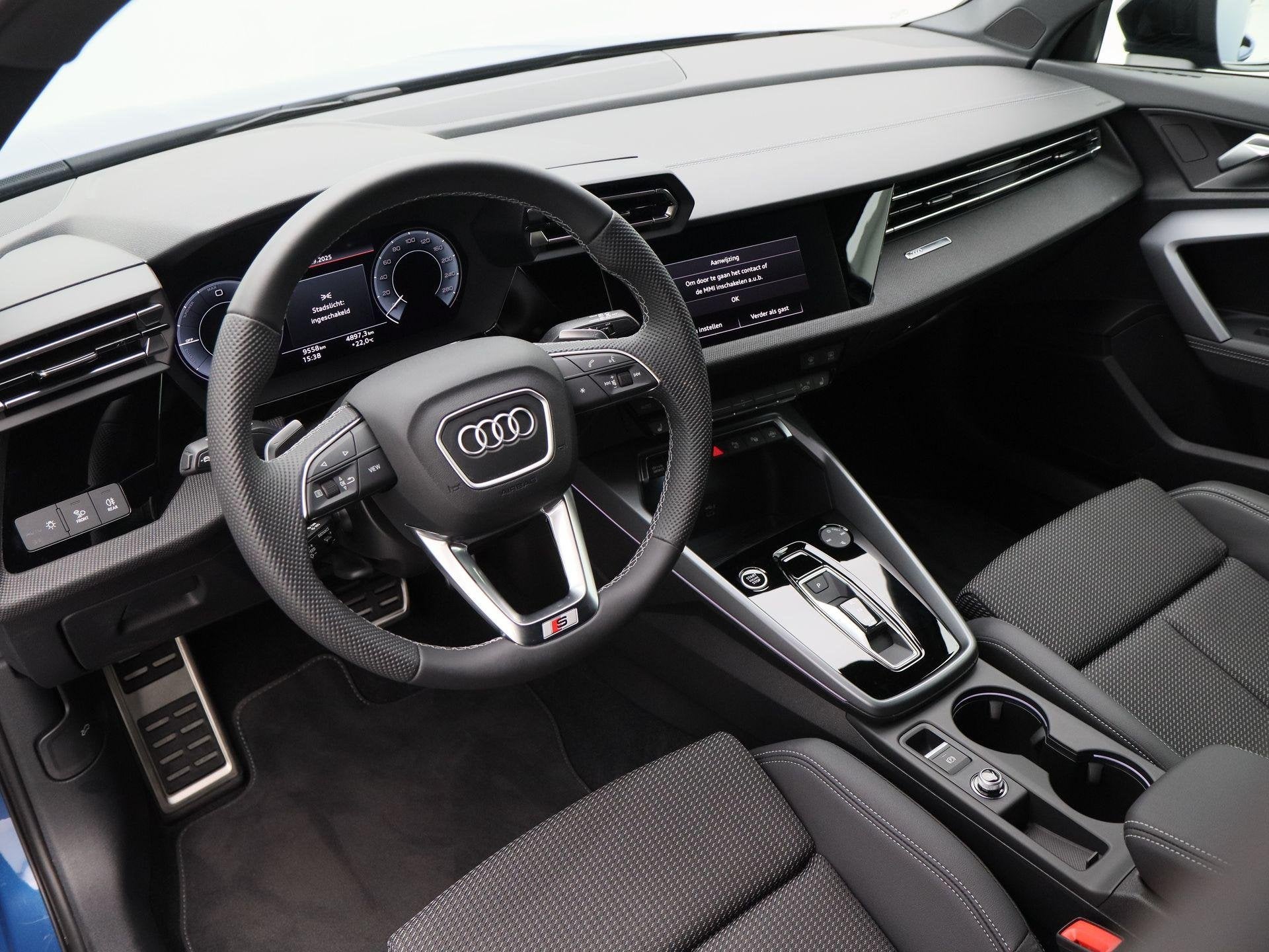 Audi A3 Sportback 40 TFSI e 204 Pk Automaat S-Line | LED | C, 4 cilinders, Leder en Stof, 26 kWh, Plug-in hybride