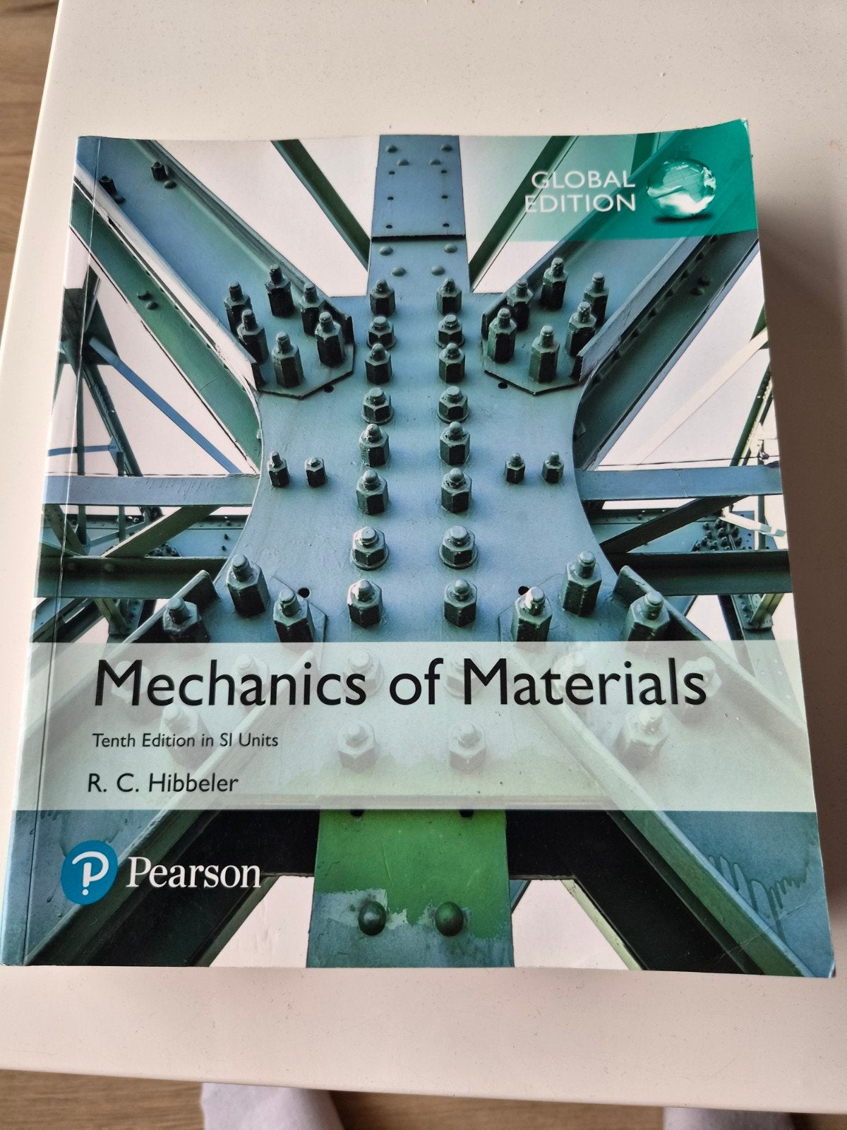 Mechanics of Materials - R.C. Hibbeler (Global Edition), Boeken, Zo goed als nieuw, R. C. Hibbeler, Beta, HBO