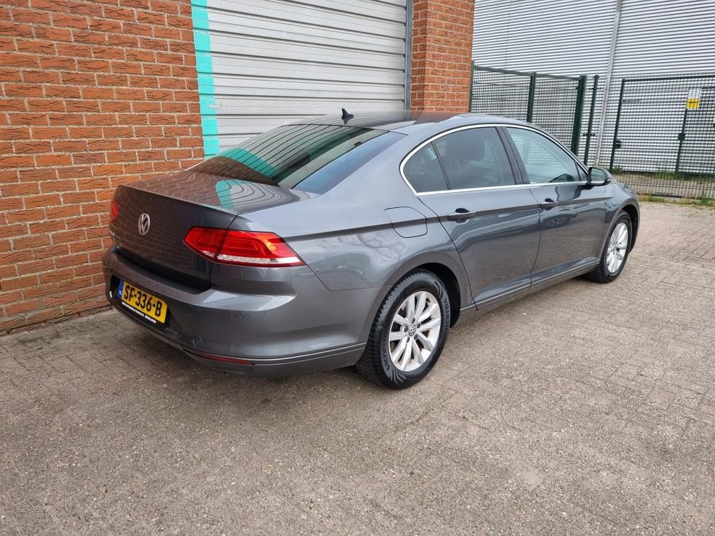 Volkswagen Passat 2.0 TDI Comfortline Business Sedan Bj:2017, Voorwielaandrijving, 730 kg, Gebruikt, Euro 6