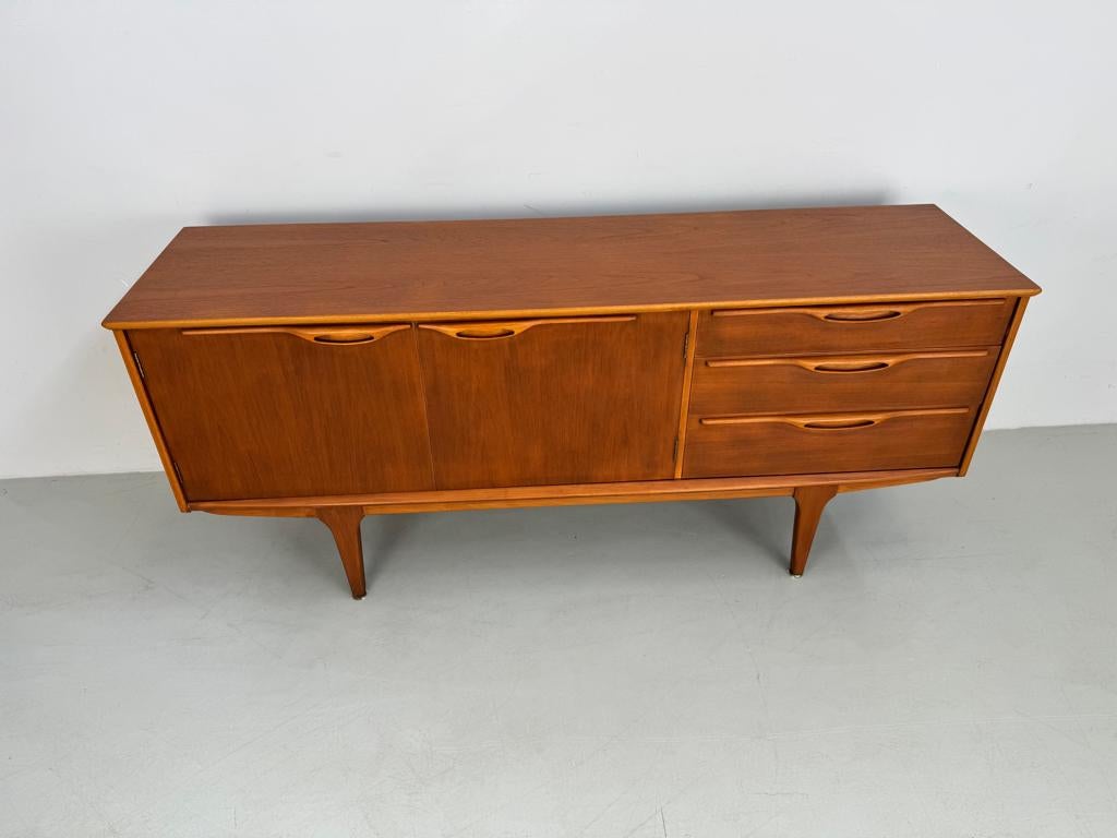 Vintage dressoir Jentique, Verzenden, 150 tot 200 cm, Teakhout, Zo goed als nieuw
