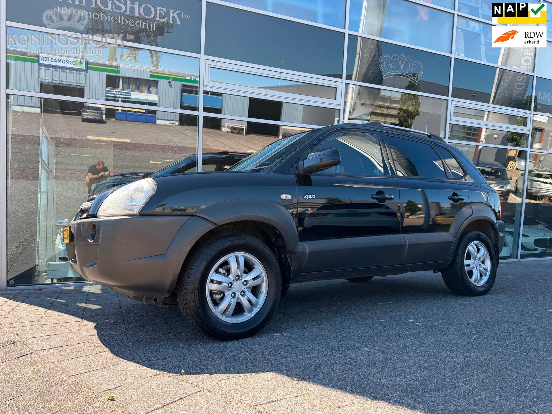 Hyundai Tucson 2.7i V6 4WD Style, Auto's, Automaat, Gebruikt, Zwart, 2656 cc