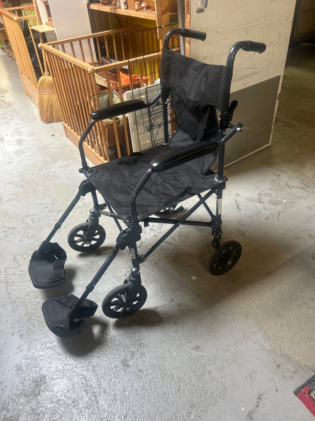 Opvouwbare rolstoel met tas, Diversen, Ophalen of Verzenden, Duwrolstoel, Nb, Nb