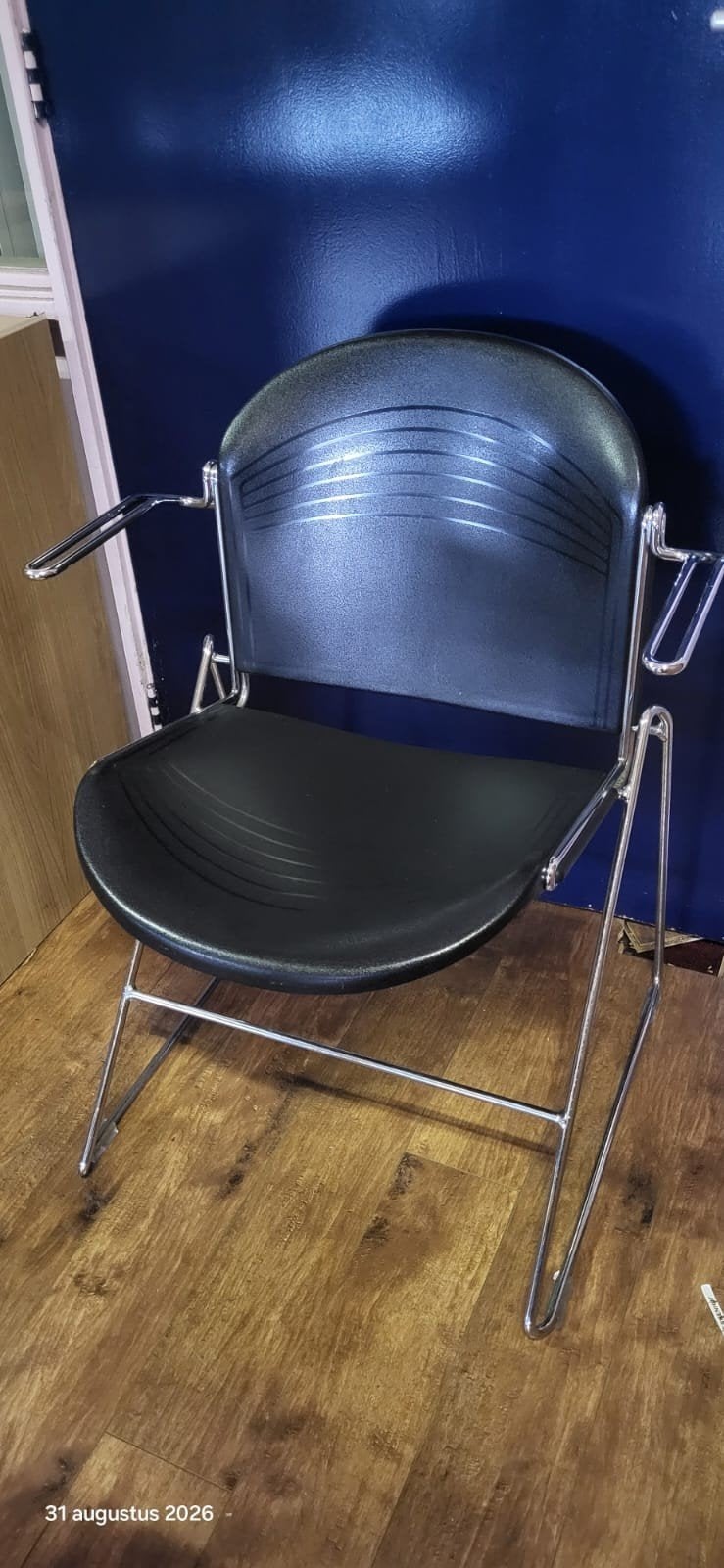 Labofa - Jimmy Car Katwijk Vintage - Stapelbaar en Comfortab, Huis en Inrichting, Ophalen, Zwart, Vijf, Zes of meer stoelen, Kunststof