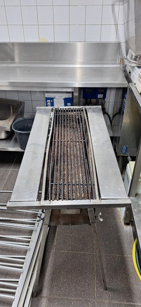 Professionele Houtskool Barbecue Grill (nog 2), Ophalen, Gebruikt