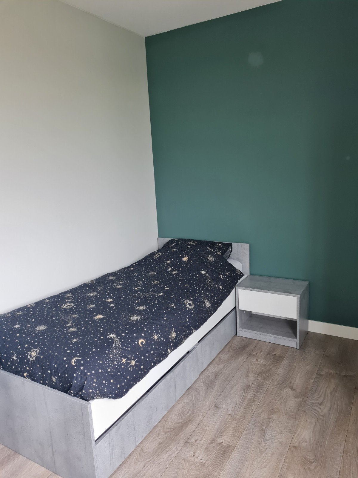 Eenpersoonsbed Jysk Billund met lades en nachtkastje, Ophalen, 90 cm, Eenpersoons, Wit