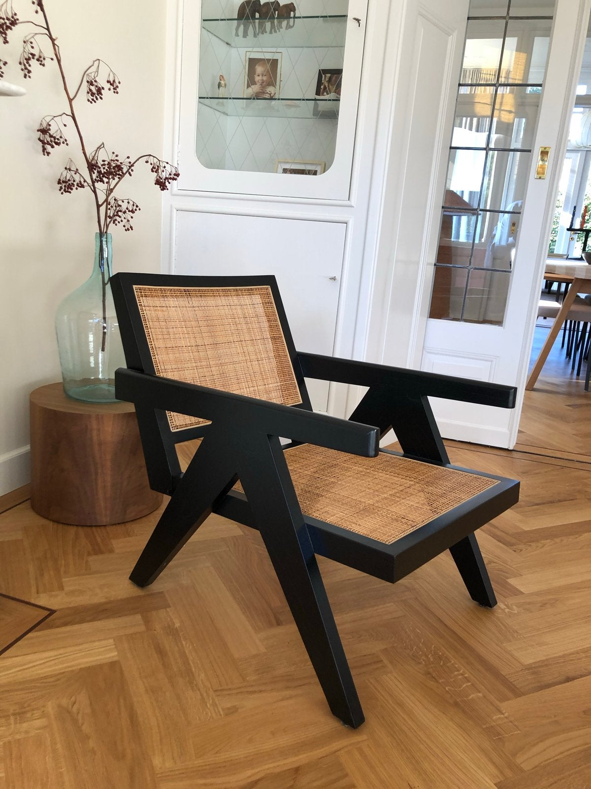Set van 2 Eichholtz stoelen zwart met rotan, Ophalen, Twee, Zwart, Zo goed als nieuw