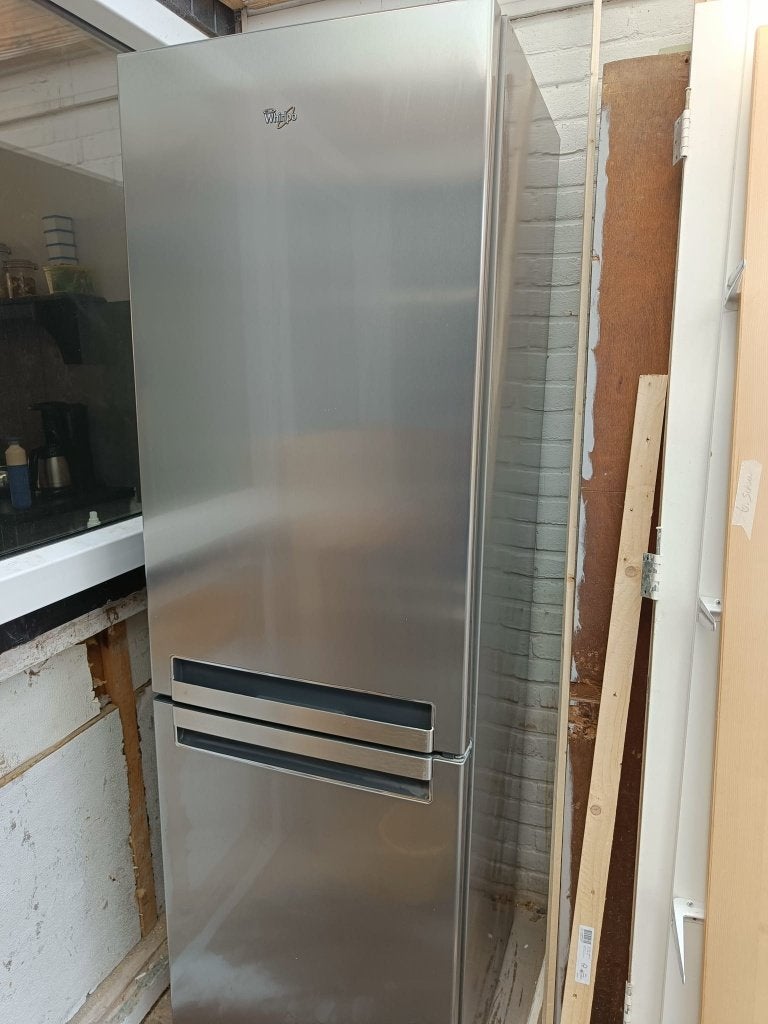 Eenvoudige keuken met koelkast en fornuis, Huis en Inrichting, Ophalen, Gebruikt, Overige kleuren, Enkelwandige keuken