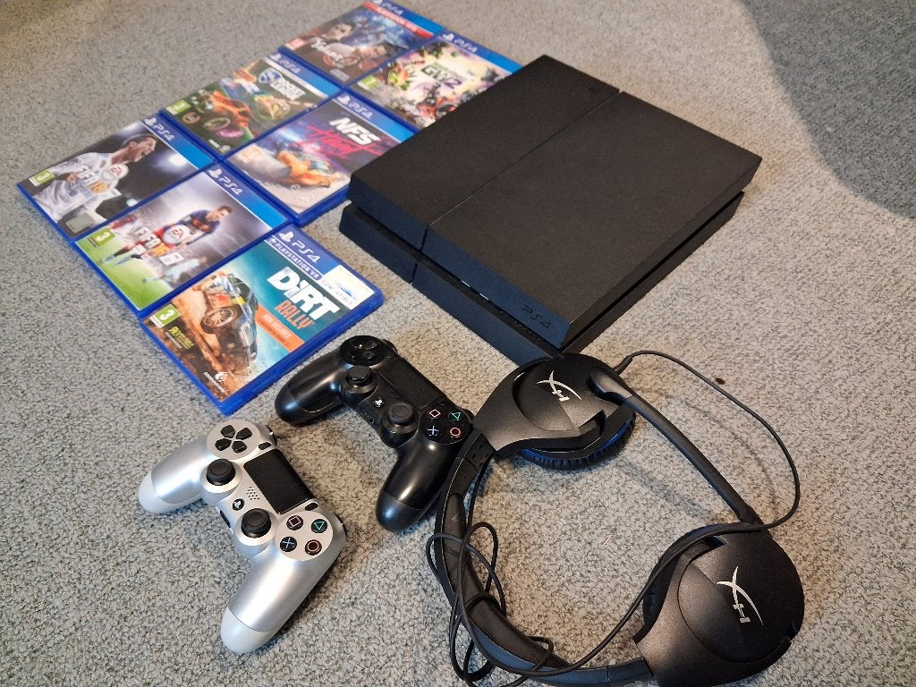 PlayStation 4, Met games, Ophalen of Verzenden, Zo goed als nieuw, Met 1 controller