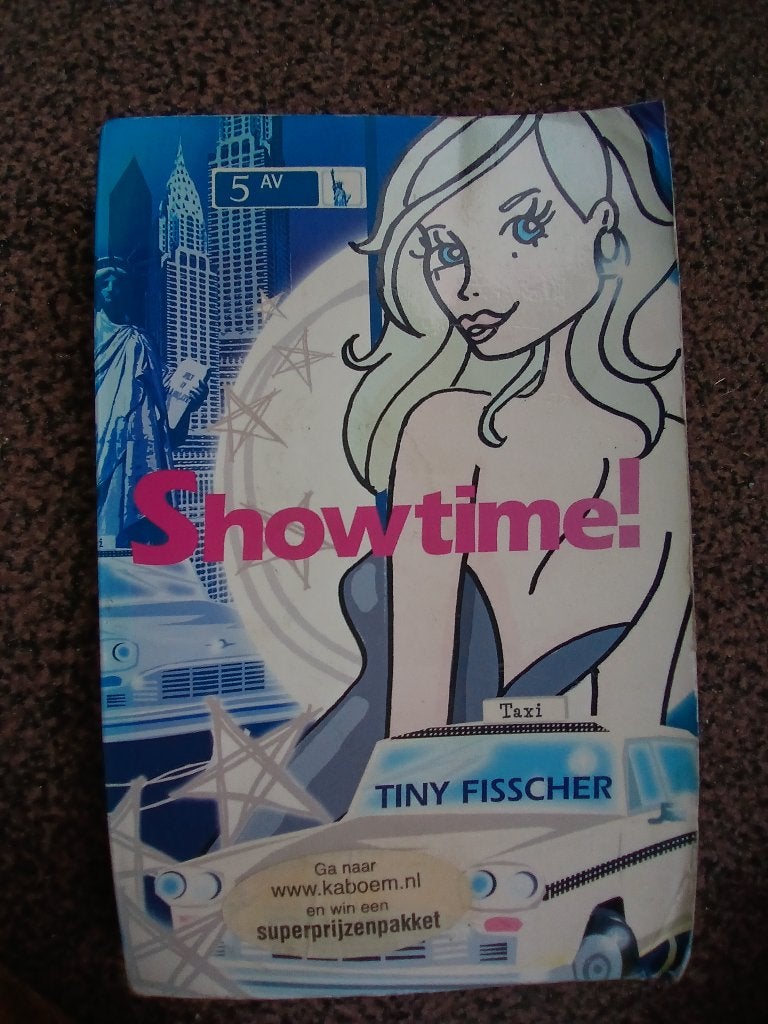 Meisjesboek Showtime Tiny Fisscher (K-63), Boeken, Ophalen of Verzenden, Gelezen