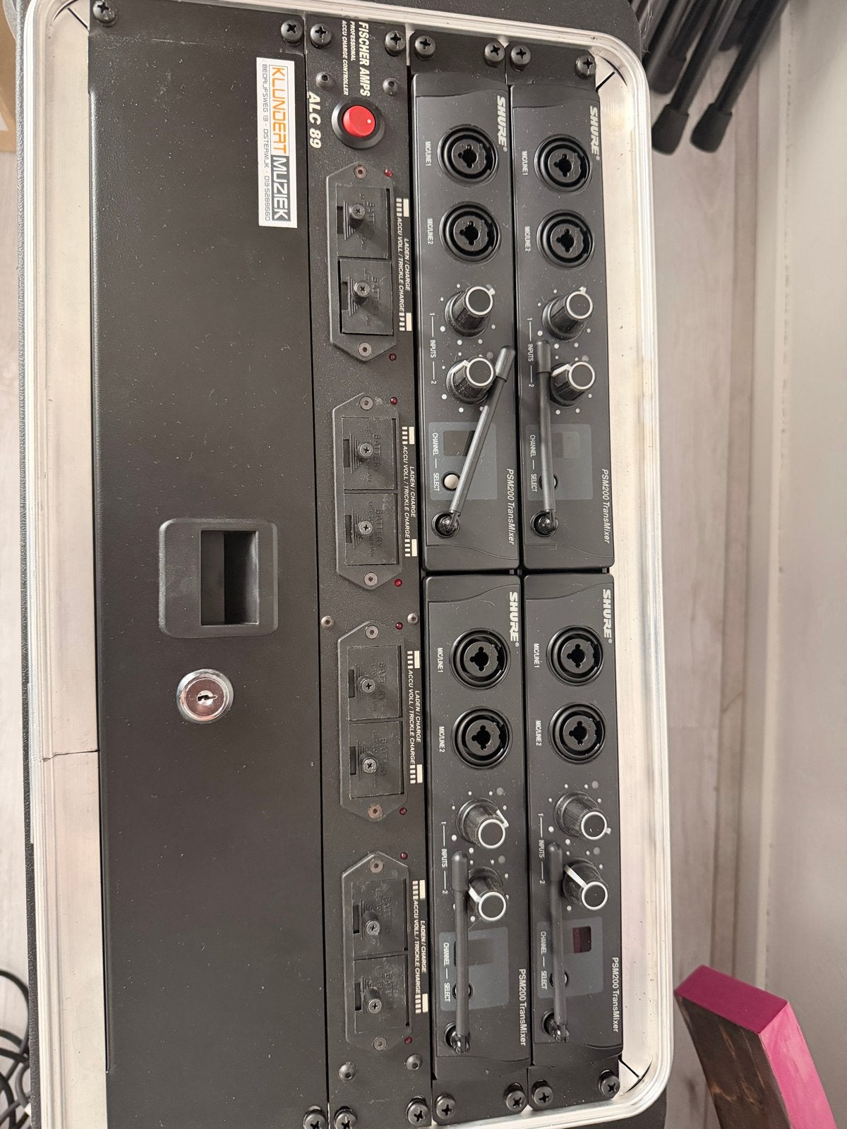 Shure PSM200 In-Ear Monitor Systeem met Fischer Amps, Ophalen, Gebruikt, Minder dan 5 kanalen