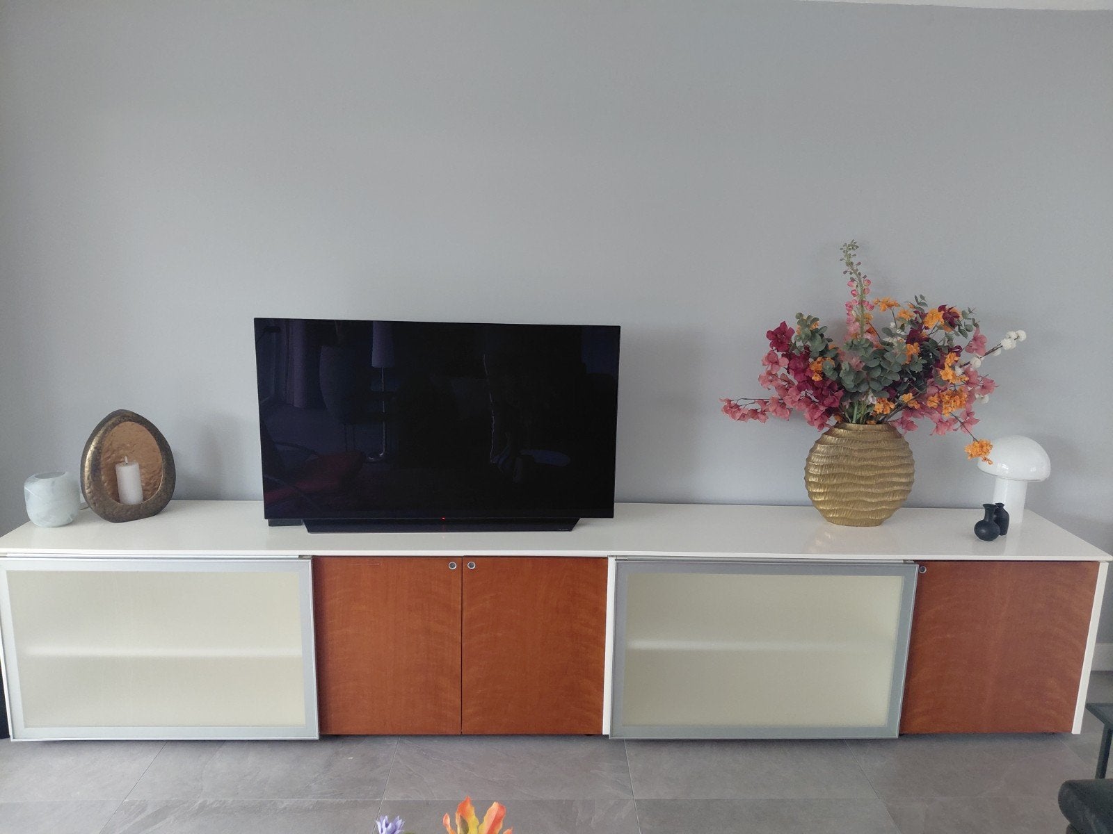 Poliform dressoir/tv-meubel - 3.67m breed, Overige materialen, Gebruikt, Ophalen of Verzenden, 200 cm of meer
