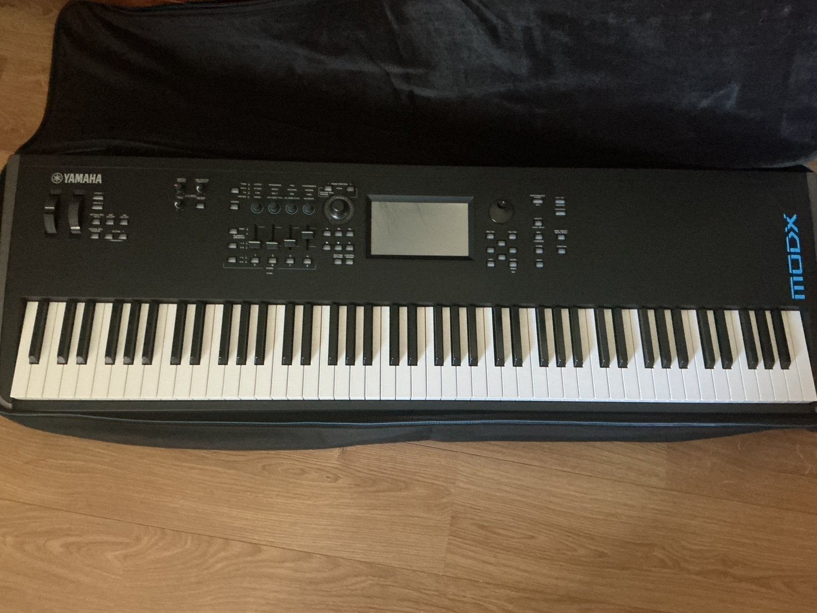 Yamaha modx8.        Ruilen, Ophalen, Zo goed als nieuw, 88 toetsen, Yamaha