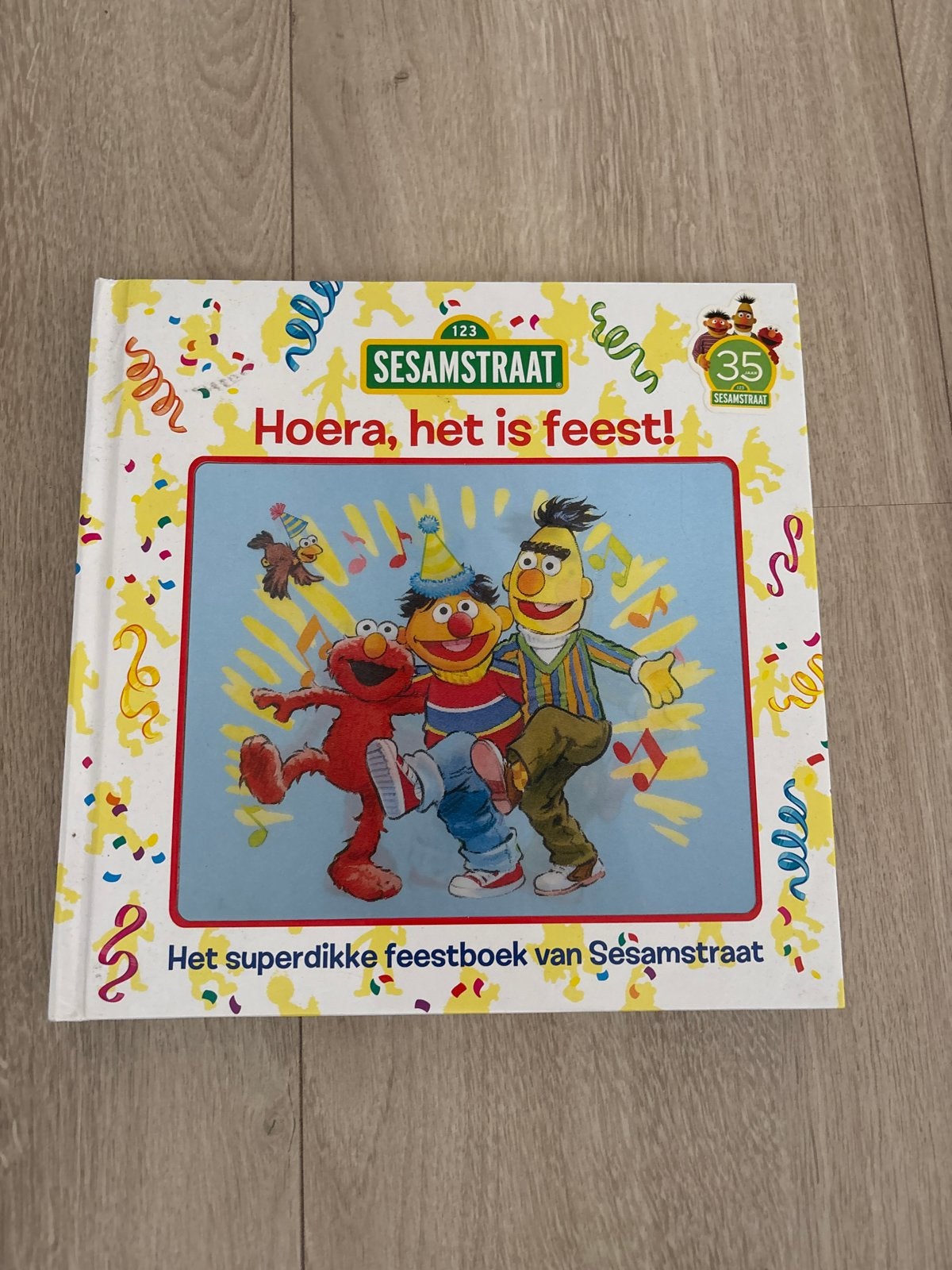 Sesamstraat: Hoera, het is feest! (Lustrumuitgave), Boeken, Kinderboeken | Kleuters, Fictie algemeen, Jongen of Meisje, Ophalen of Verzenden