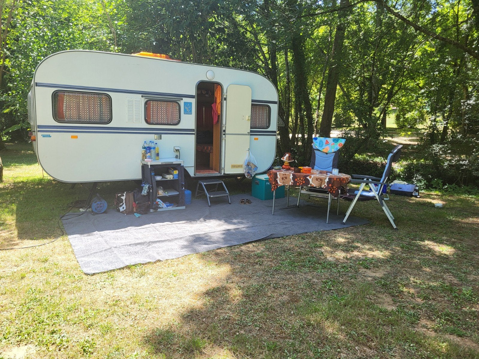 Vintage Knaus sudwind caravan - Klaar voor avontuur!, Openslaande ramen, Treinzit, Particulier, Knaus