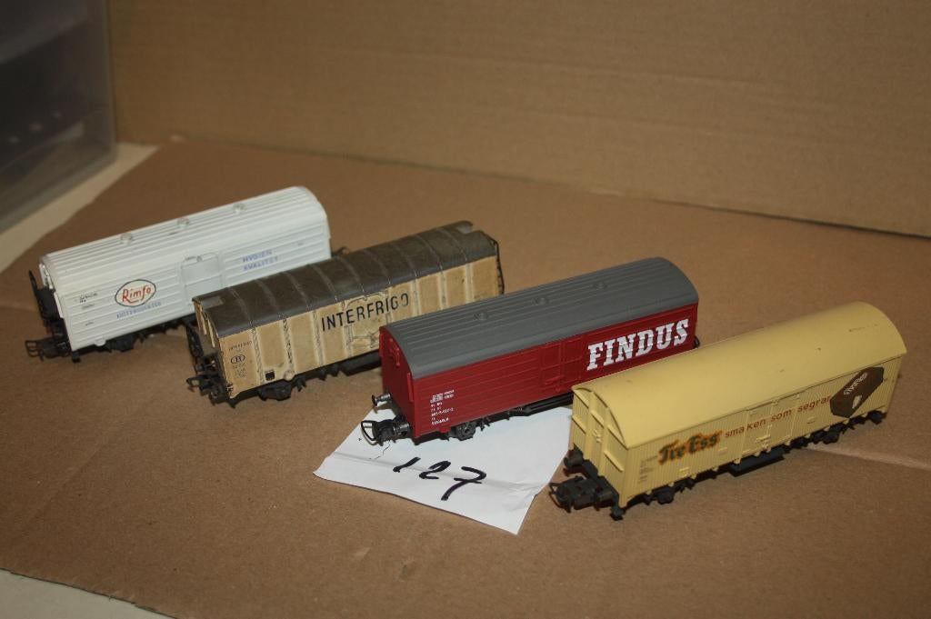 127)  vier Pocher goederenwagons, Overige merken, Gebruikt, Gelijkstroom, Wagon
