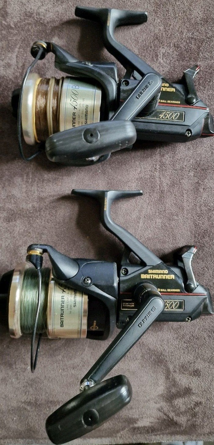 2x shimano baitrunner 4500B als nieuw, Ophalen, Zo goed als nieuw, Molen