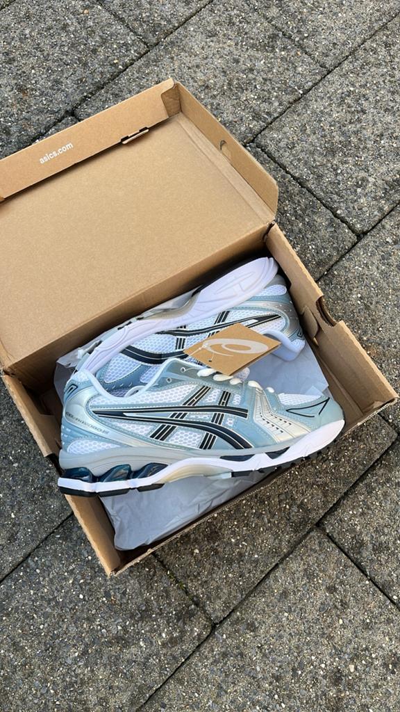 ASICS Gel-Kayano 14 White Fjord Grey, Overige kleuren, Nieuw, Ophalen of Verzenden, Sneakers of Gympen