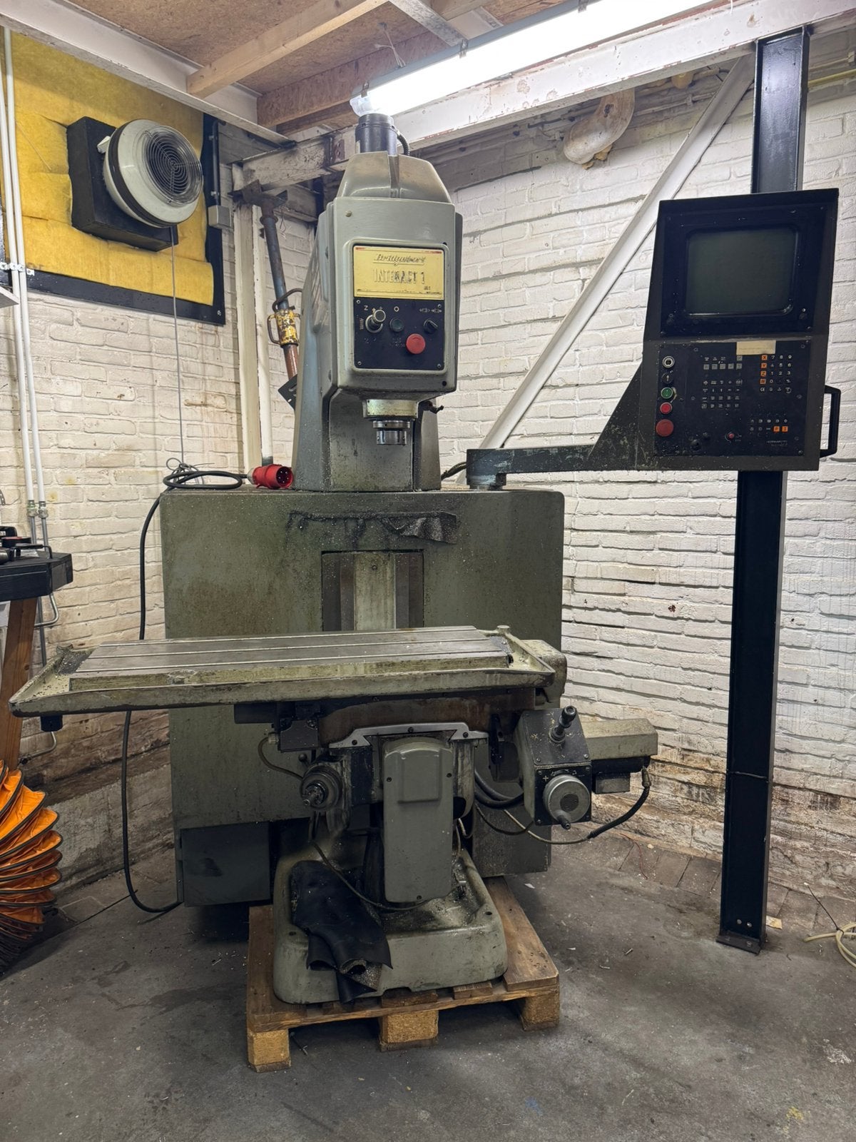 TEAB: Bridgeport Interact 1 mk2 CNC Freesmachine, Ophalen, Elektrisch, Overige soorten