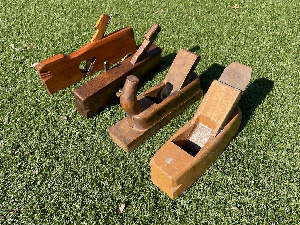4 houten schaven, o.a. Nooitgedagt en HBS, Antiek en Kunst, Antiek | Gereedschap en Instrumenten, Verzenden