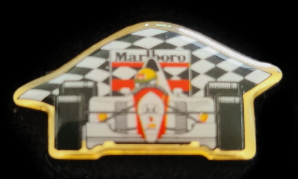 Marlboro racing pin, Verzenden, Nieuw, Transport, Speldje of Pin
