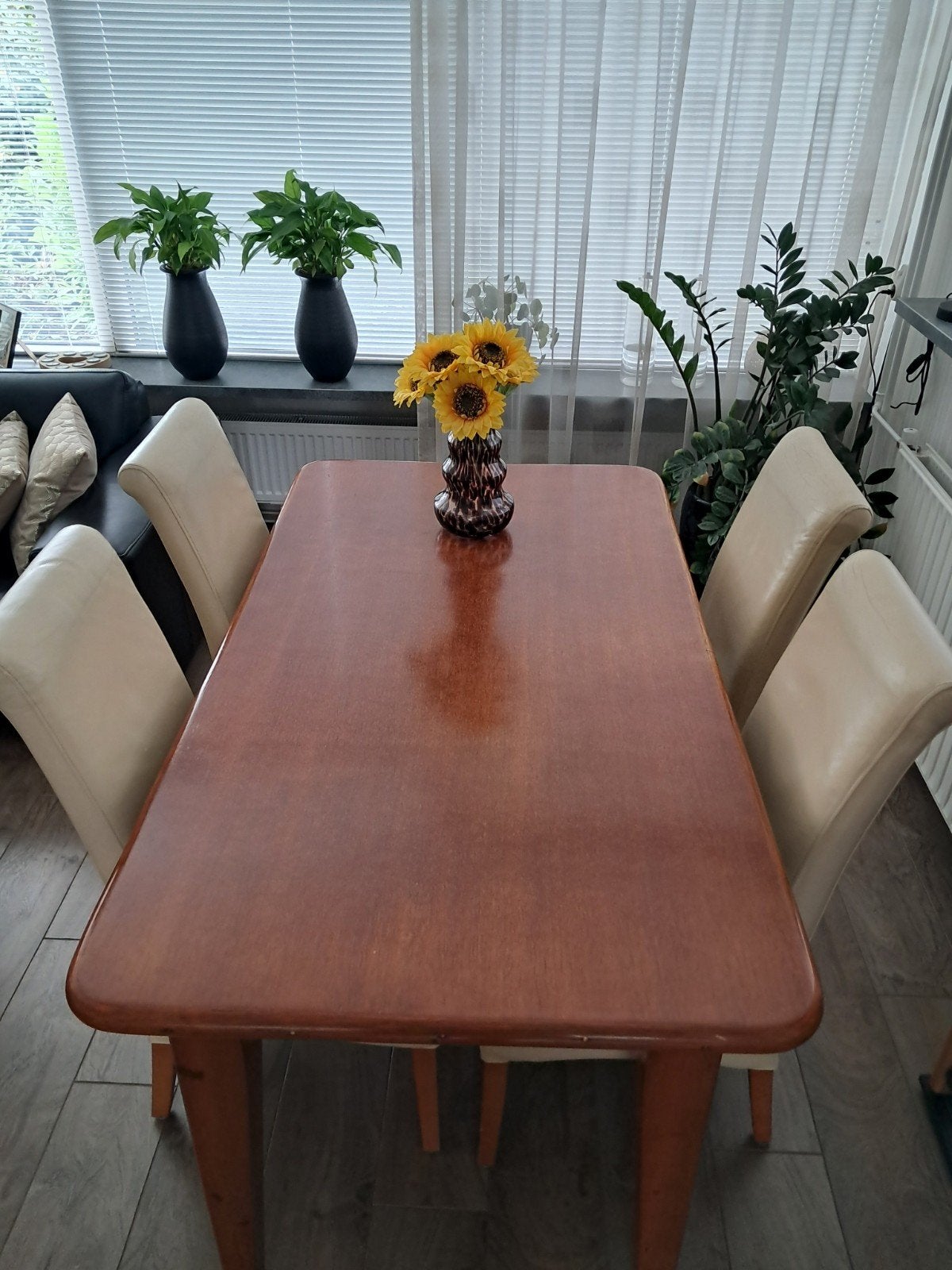 Eettafel met 4 stoelen, Huis en Inrichting, Tafels | Eettafels, Ophalen, Gebruikt, 50 tot 100 cm, Klassiek, Tijdloos