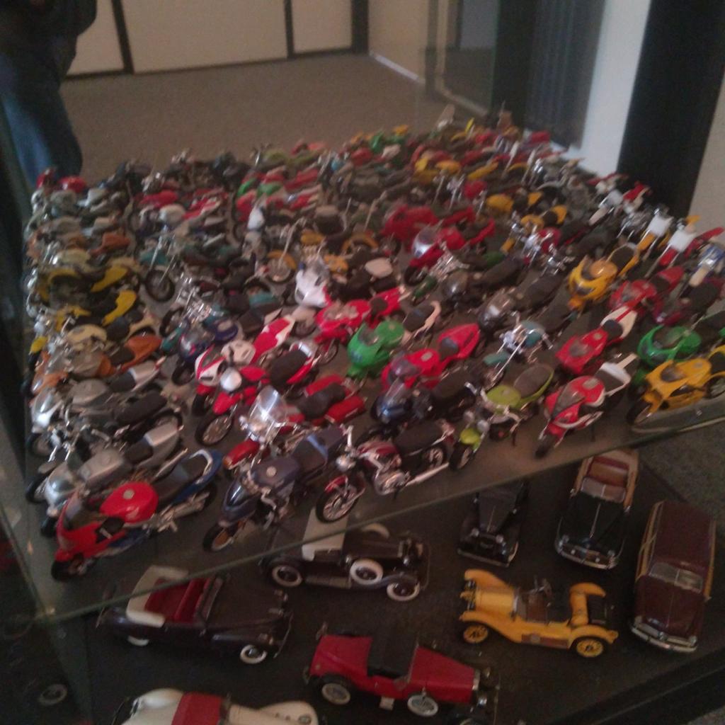 Grote collectie van 54 miniatuur motoren en enkele auto's, Overige merken, Gebruikt, 1:50 of kleiner, Overige typen