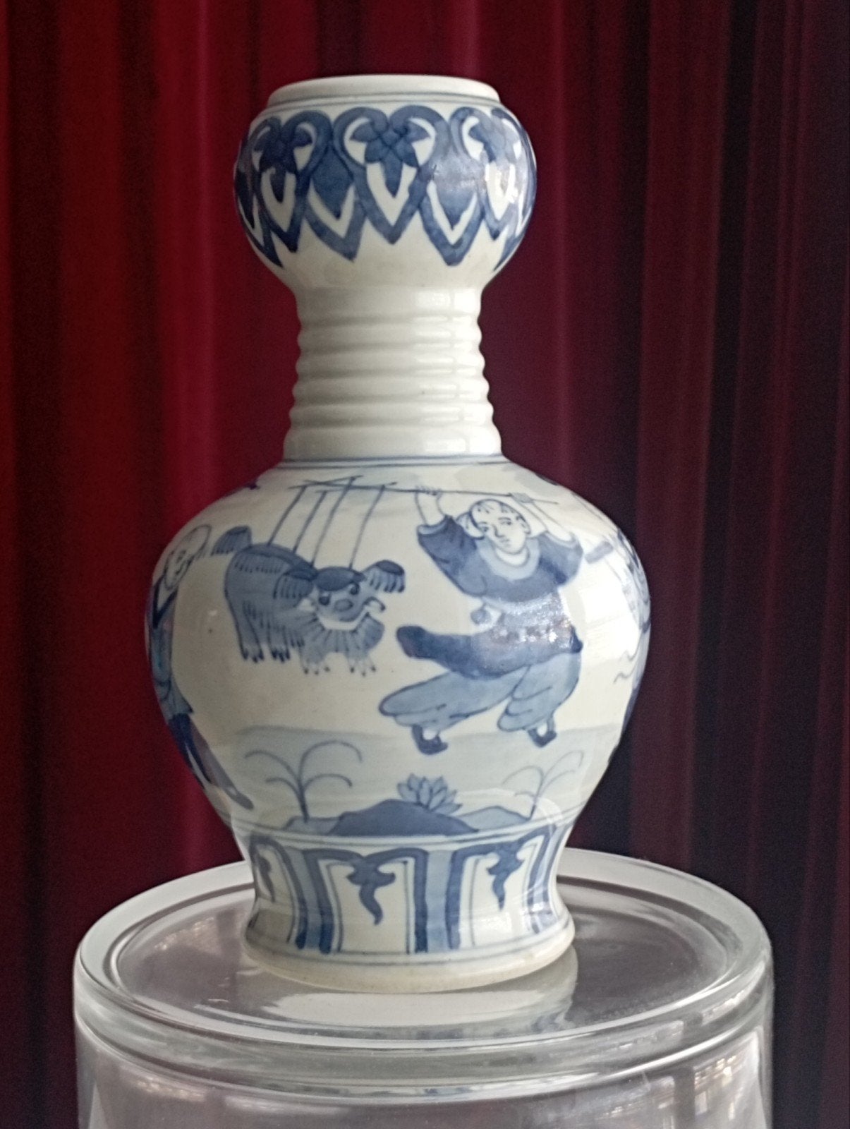 Antieke Chinese Blauw-Witte Vaas met Figuren, Ophalen of Verzenden