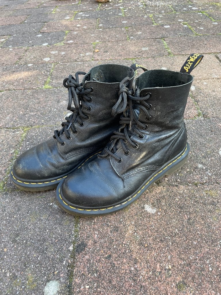 Dr. Martens zwarte schoenen maat 39, Kleding | Dames, Zwart, Overige typen, Ophalen of Verzenden, Dr. Martens